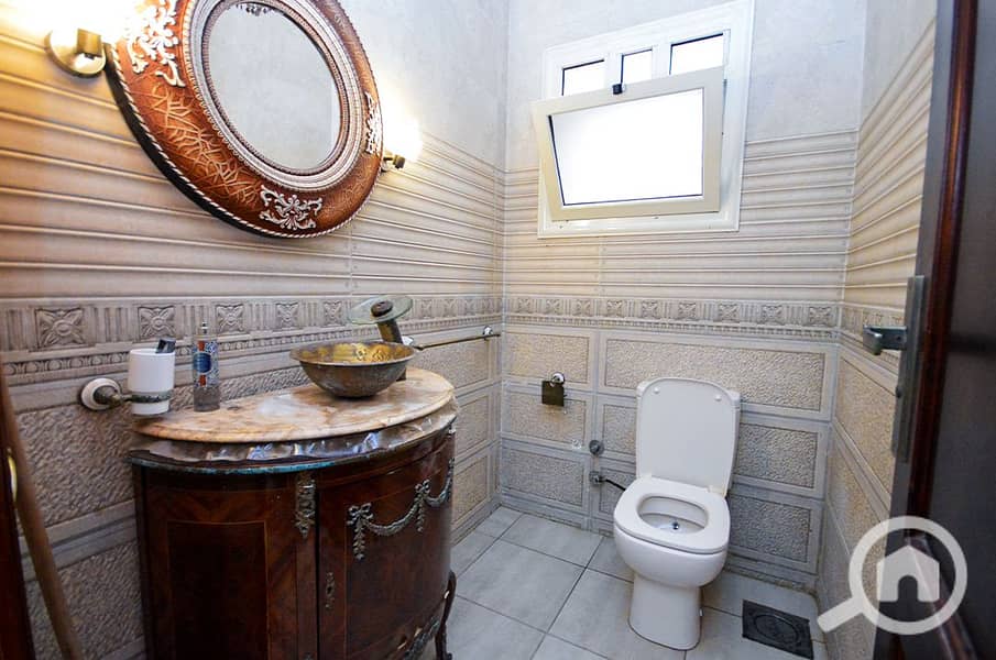 18 DSC_0224 (1). png