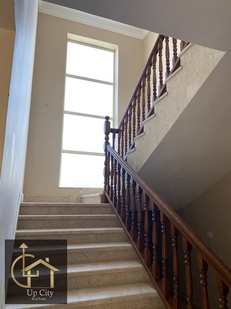 15 WhatsApp Image 2025-12-03 at 00.01. 45 (4). jpeg