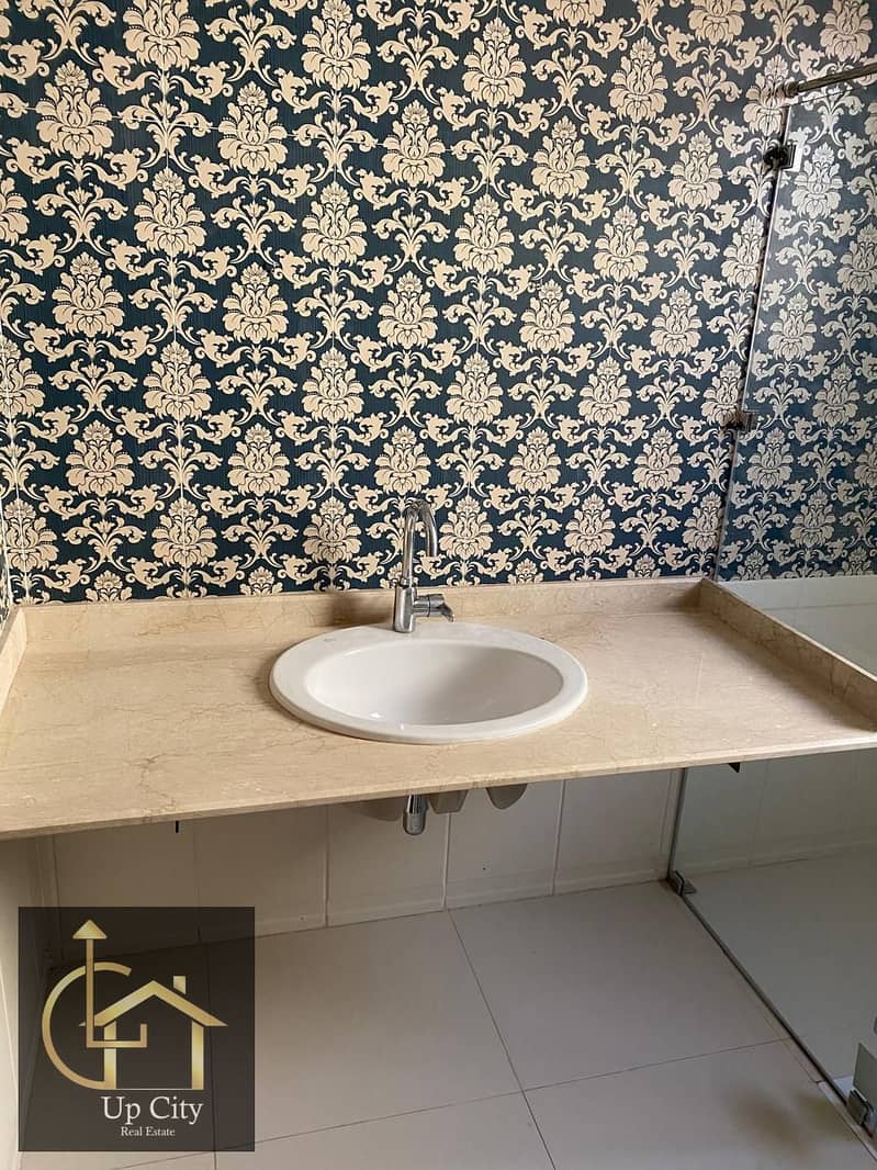 17 WhatsApp Image 2025-12-03 at 00.01. 45 (2). jpeg