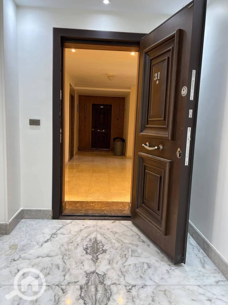 8 593327891_1496407835821121_8229815766076068005_n. jpg