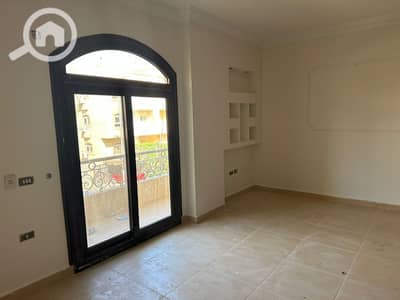 شقة 3 غرف نوم للايجار في الشيخ زايد، الجيزة - IMG-20251203-WA0081. jpg