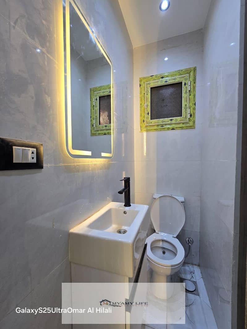 4 WhatsApp Image 2025-11-21 at 5.34. 32 PM. jpeg