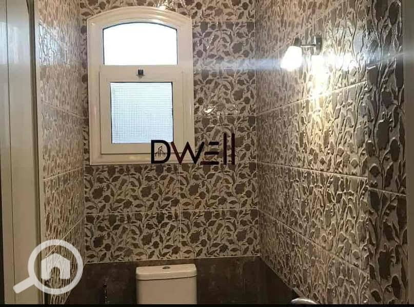 10 9945e8a2-22f9-4f90-a9cf-d63df68eb993. jpg