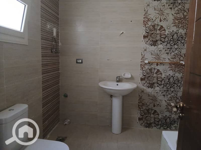 9 ed15c36e-7b84-4876-a7d1-c03cb3f00248. jpg