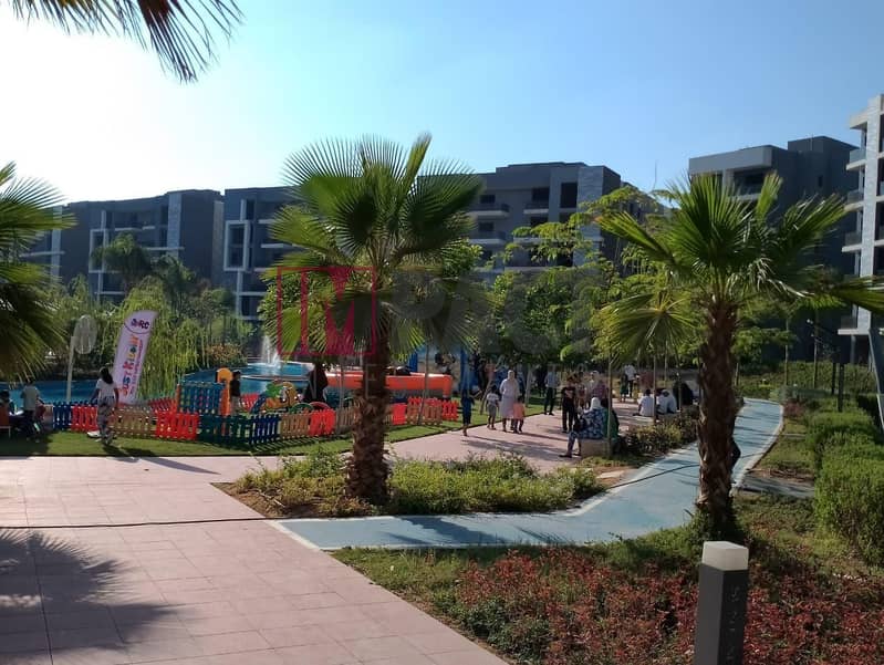 4 WhatsApp Image 2025-10-06 at 14.00. 48 (1). jpeg