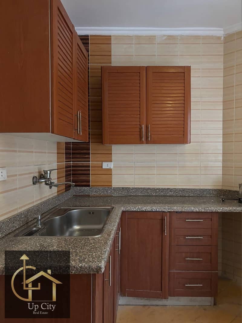 5 WhatsApp Image 2025-12-01 at 17.24. 53 (1). jpeg