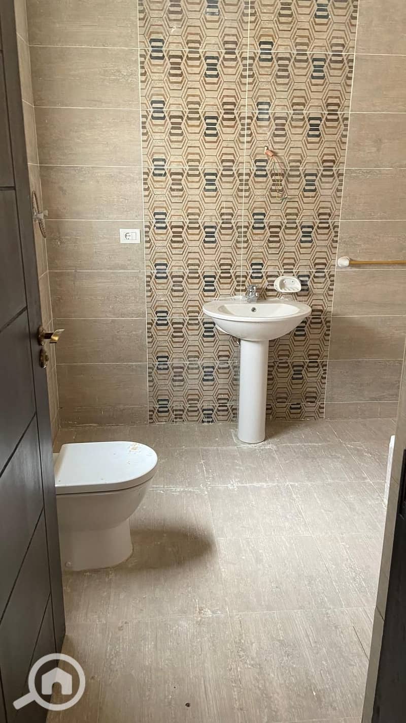 8 f8890489-71a2-4e97-bbf6-0dccb06ffb27. jpg