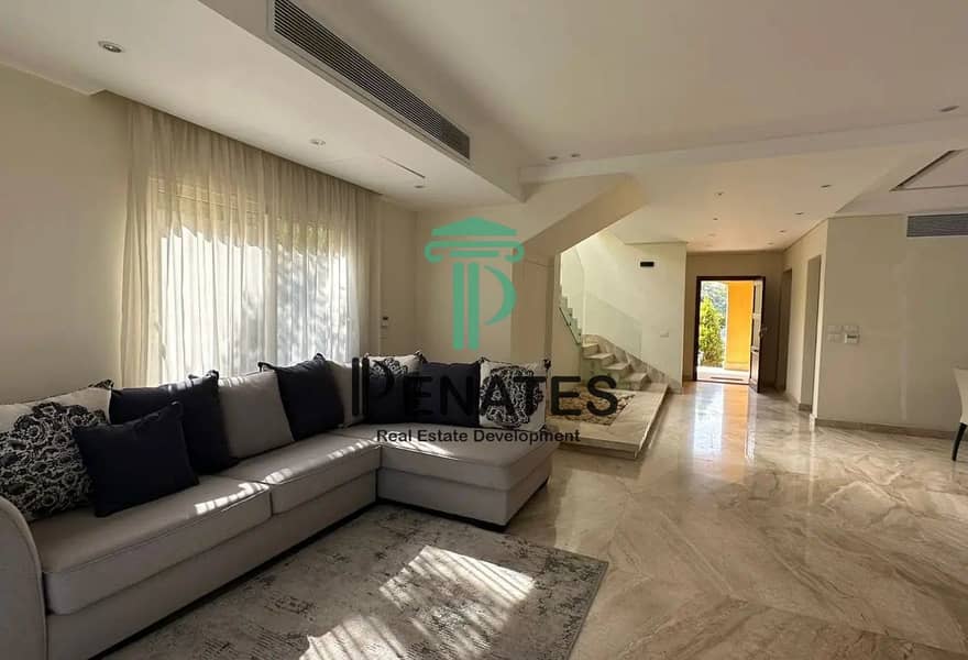 3 8349172-d6093o (Copy). jpg