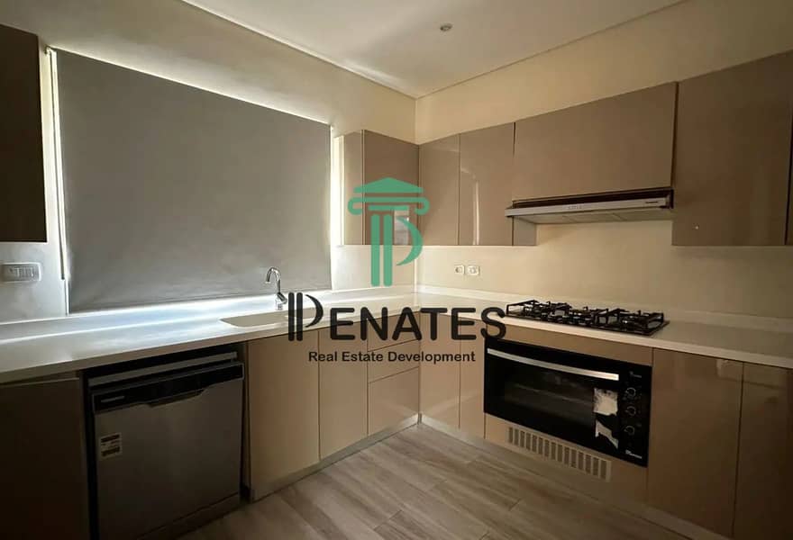 5 8349172-6a528o (Copy). jpg