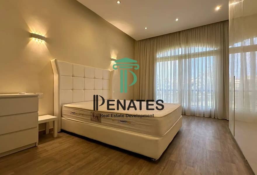 7 8349172-b2e03o (Copy). jpg