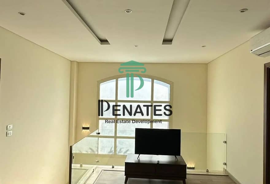 8 8349172-9f015o (Copy). jpg