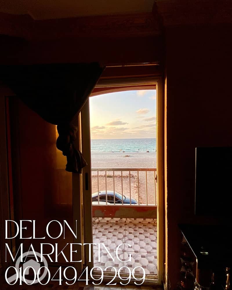 Clean Vintage Photo Collage Fall Fashion Instagram Post. png