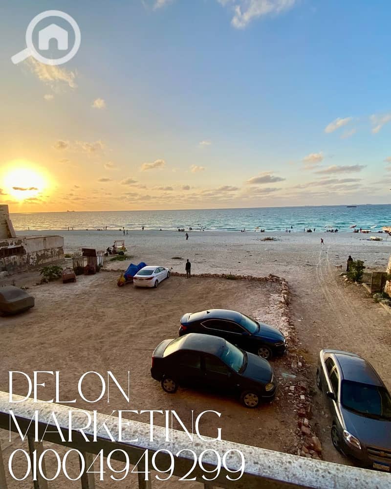 2 Clean Vintage Photo Collage Fall Fashion Instagram Post. png