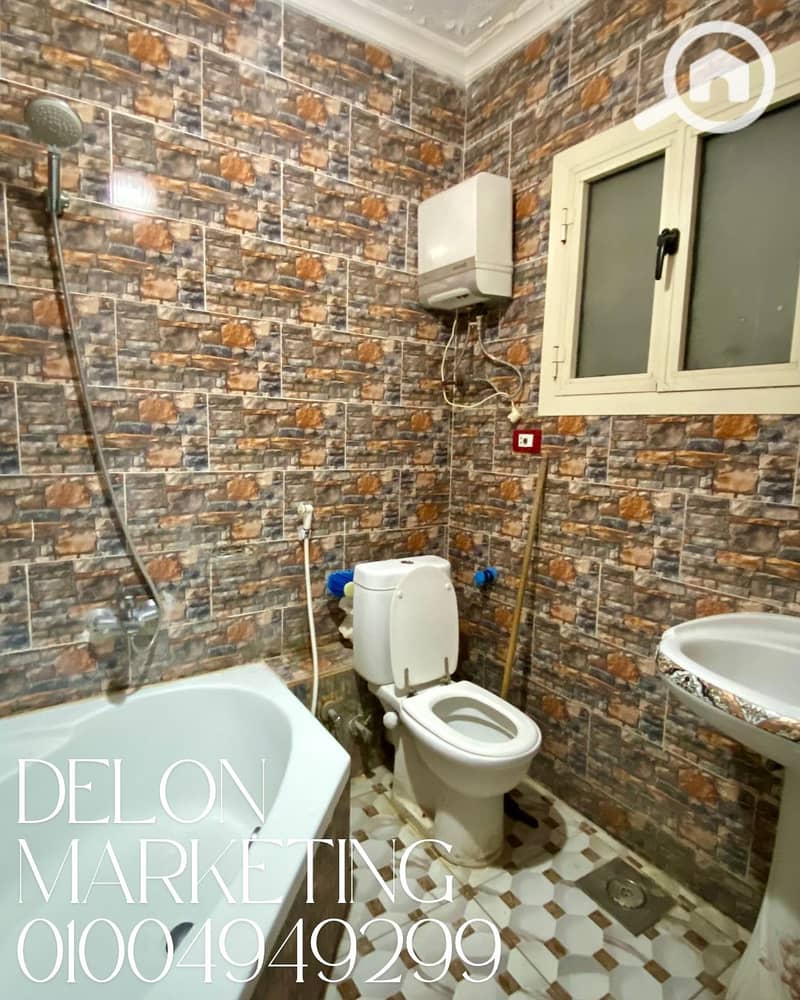 7 Clean Vintage Photo Collage Fall Fashion Instagram Post. png