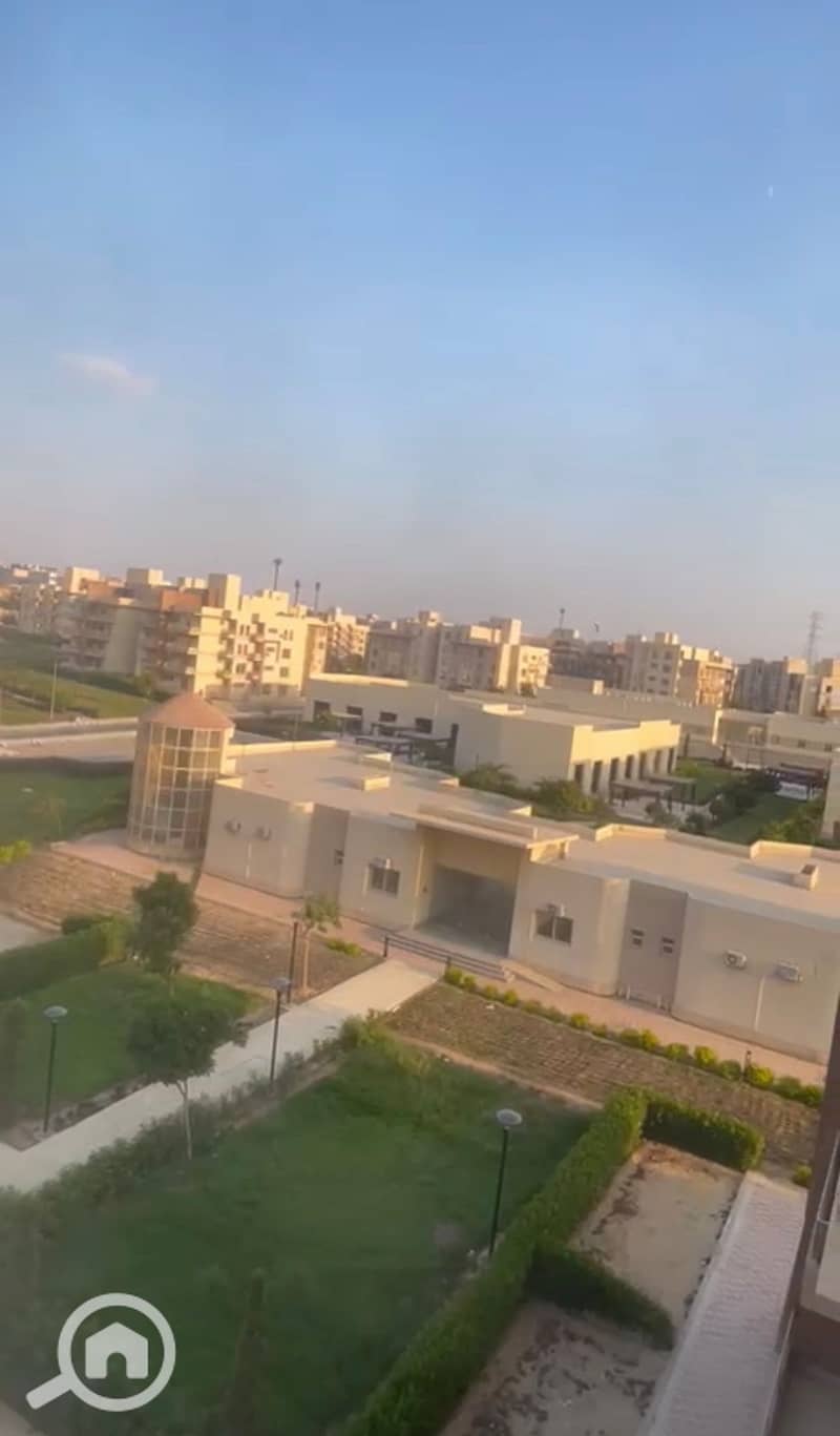 6 WhatsApp Image 2025-12-03 at 08.10. 35_354cfeba. jpg