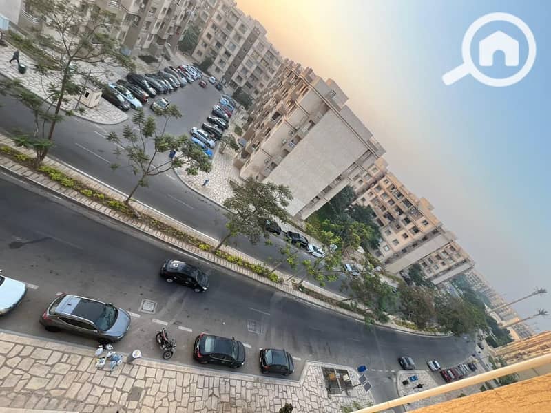 12 6650d0ba-7384-464e-98c1-33fcc4575473. jpg