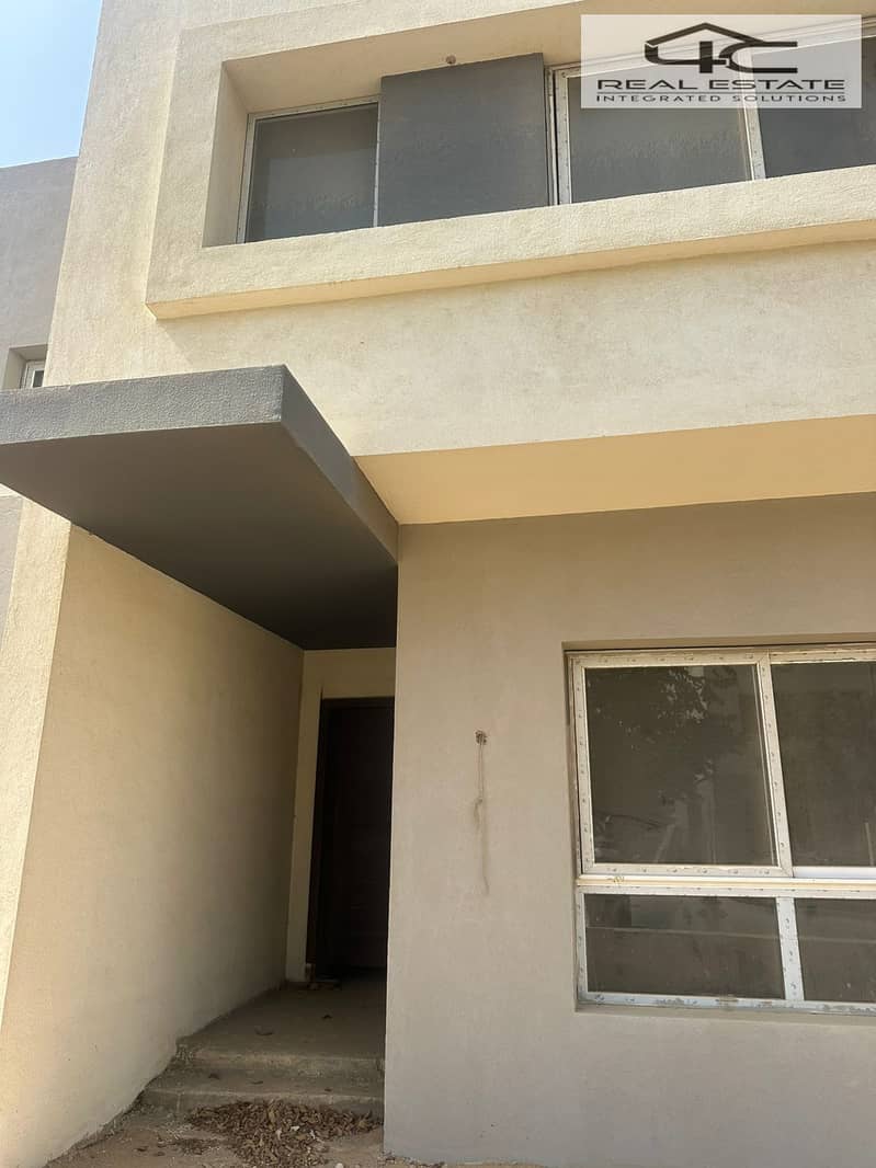 8 WhatsApp Image 2025-10-22 at 03.28. 35 (1). jpeg