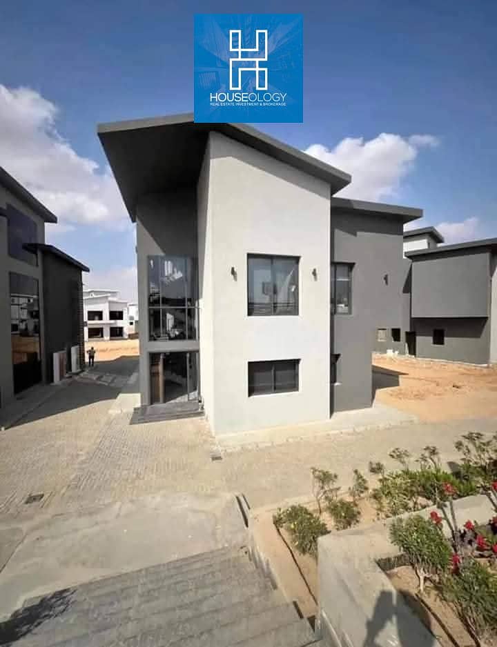 4 WhatsApp Image 2025-09-10 at 16.37. 05. jpeg