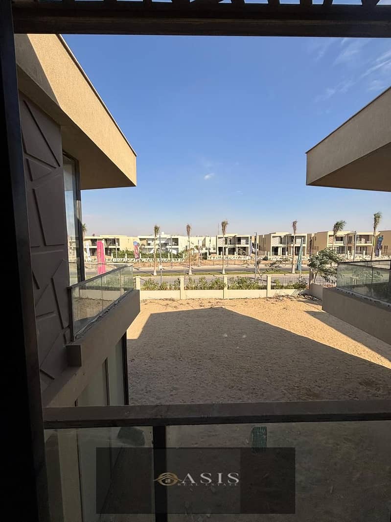 6 WhatsApp Image 2025-12-03 at 14.27. 27 (5). jpeg