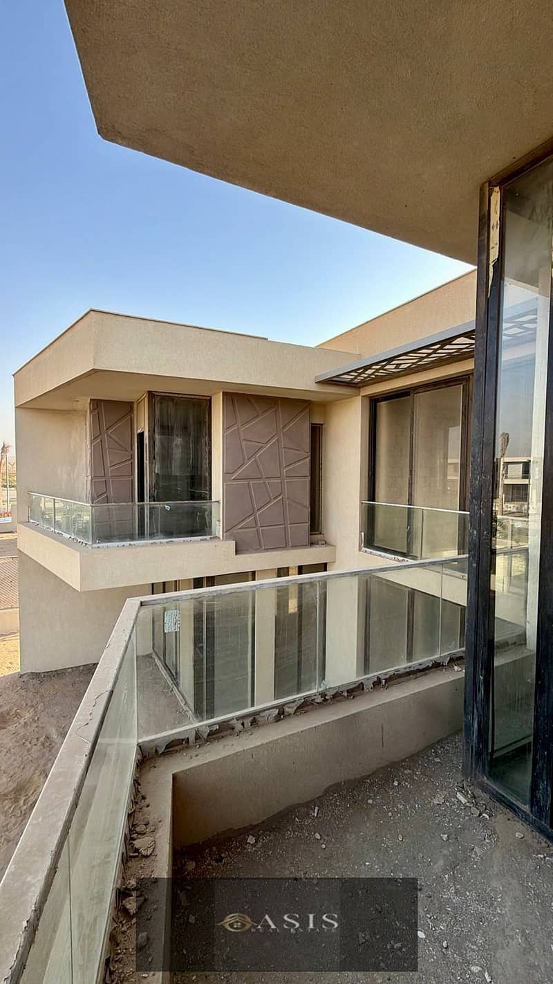 10 WhatsApp Image 2025-12-03 at 14.27. 27 (1). jpeg