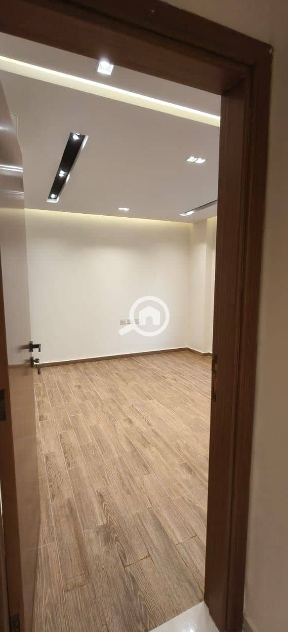 6 WhatsApp Image 2025-12-02 at 3.14. 14 PM. jpeg