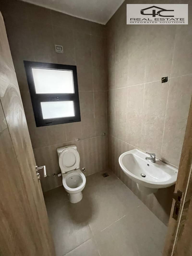 11 WhatsApp Image 2025-11-18 at 8.50. 16 PM (2). jpeg