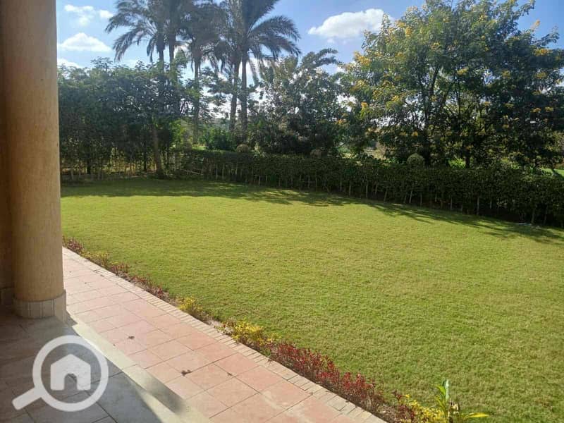 4 50a2be0b-4e93-4c4b-9481-8b07a969e9da. jpg