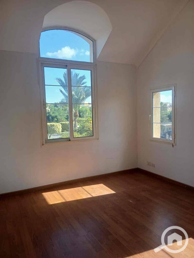 11 fd6880c4-2019-44f2-a1a7-7be14b1553db. jpg