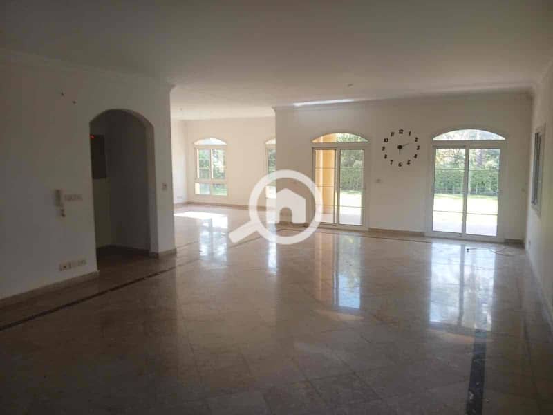 15 ce396537-d50a-496d-a803-05b4756d1d28. jpg