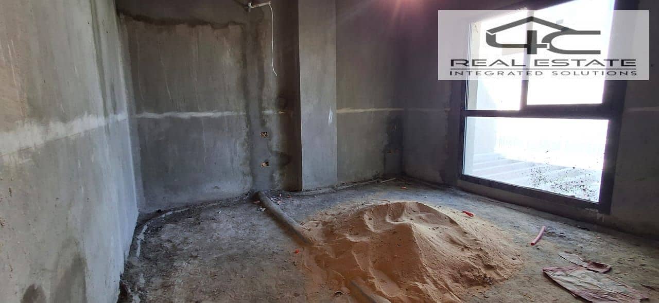 4 WhatsApp Image 2025-12-02 at 12.00. 25 PM (3). jpeg