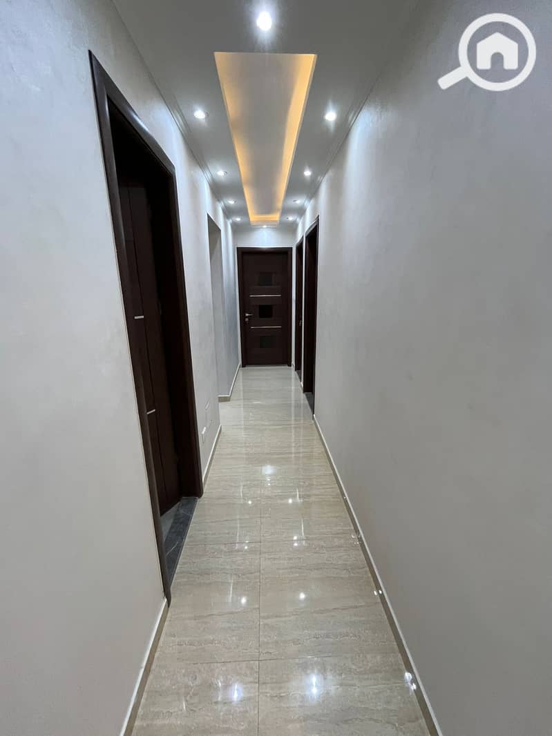 2 WhatsApp Image 2025-08-29 at 16.41. 22_2b3a7253. jpg