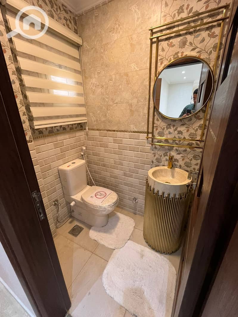 3 WhatsApp Image 2025-08-29 at 16.41. 23_b90ae02d. jpg