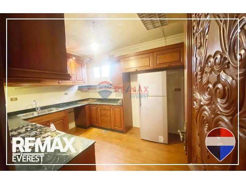 9 722c9b8c-d9be-4d1a-b764-2f2600cc7704. jfif. jpg