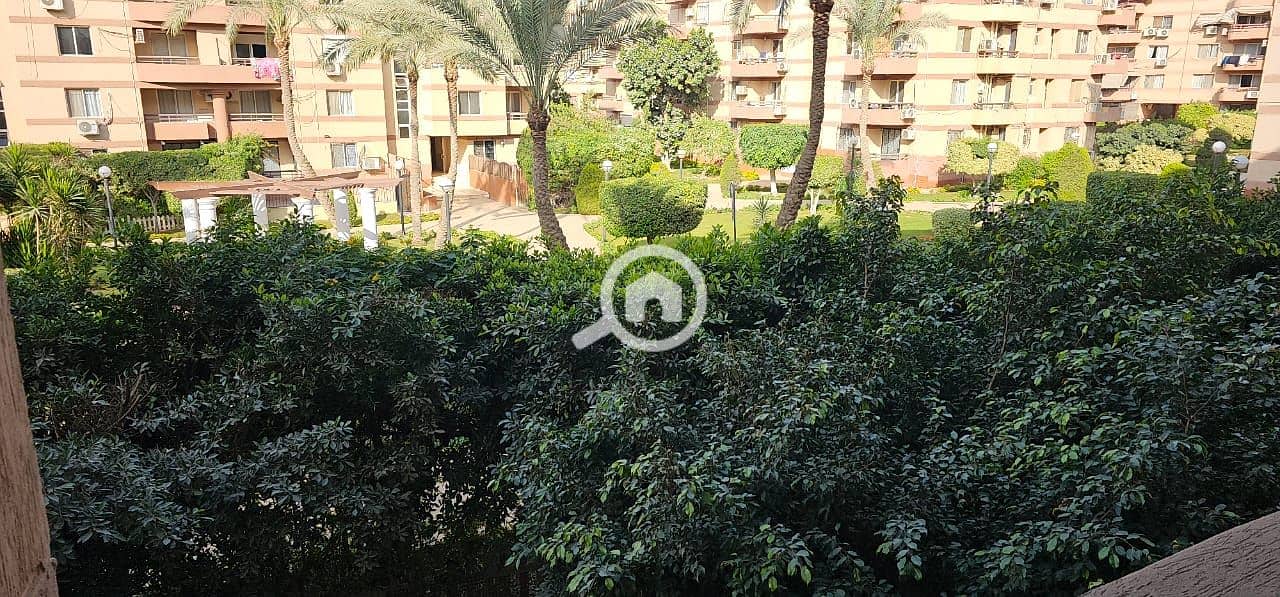 10 e0ae9181-1d55-4d42-b490-f29ec0990e2f. jpeg