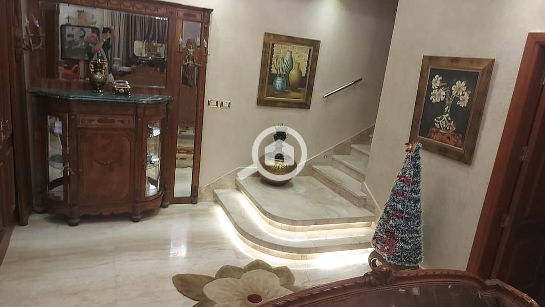 15 55685498-f404-4b2c-a2ba-3ae999bca60b. jpeg