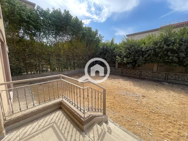 10 10d1b9f2-9969-4d45-909d-7789e927c30a. jpeg