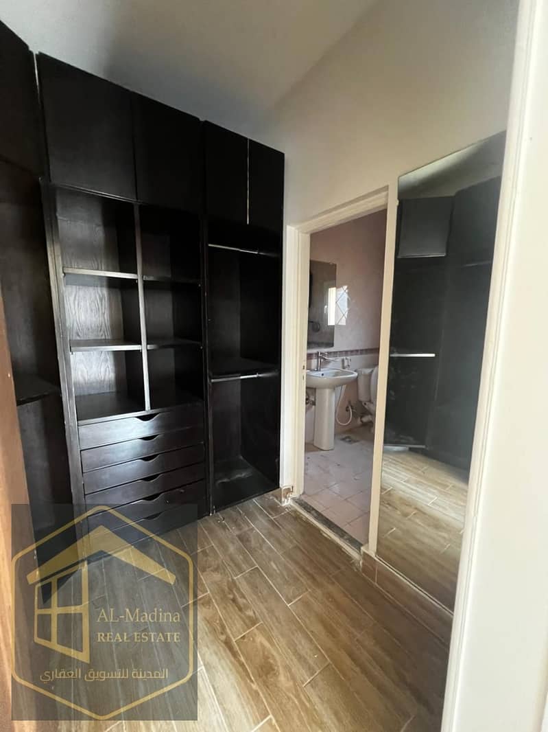 8 WhatsApp Image 2025-12-03 at 13.55. 04. jpeg