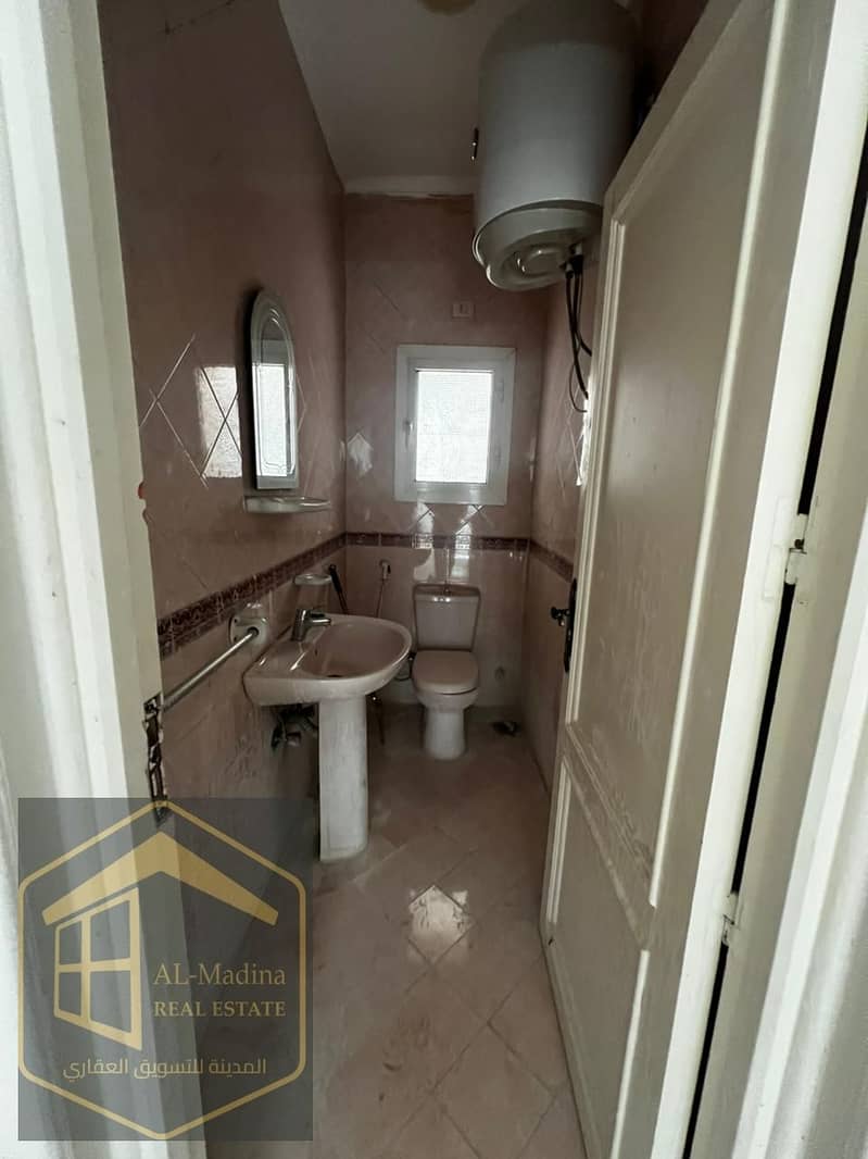 28 WhatsApp Image 2025-12-03 at 13.55. 09 (2). jpeg