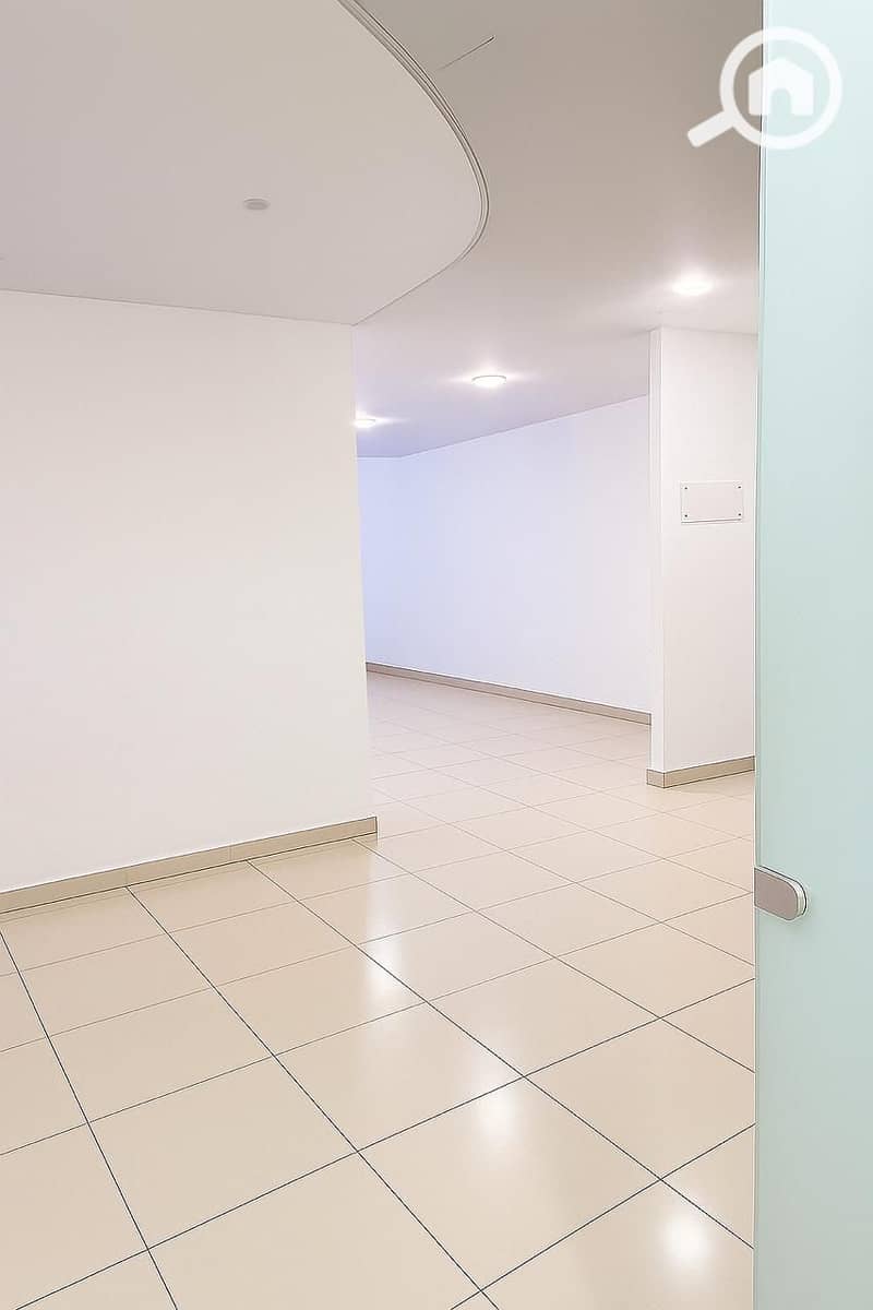 9 a86e98d6-099d-426f-9df2-a8fc6eeda06e. jpg