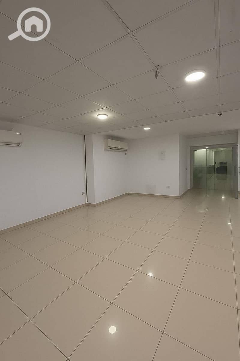 10 a732f456-9122-4293-9c67-cfc952533487. jpg