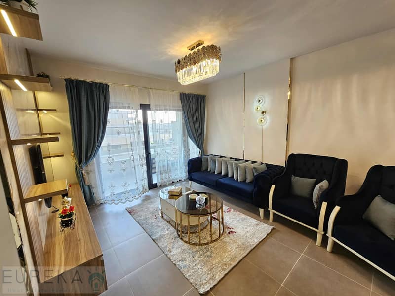 4 014e3649-7192-48f0-aeea-ed200d77637c. jpeg