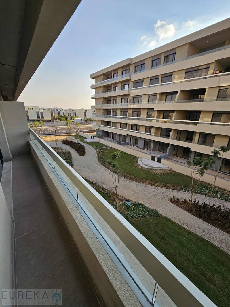 10 b7ac3b34-f35c-44cb-af78-b0ea838566cb. jpeg