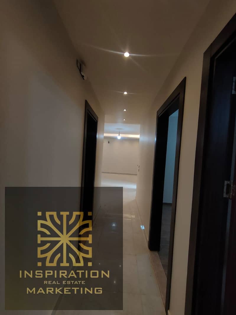 12 cfa379ca-d52d-4a88-978b-2ea8bc1b65ad. jpeg