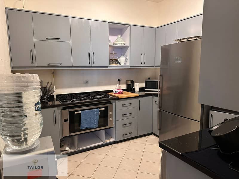 10 192f01c8-9b4e-4da8-9704-18fdf1c0d73a. jpeg