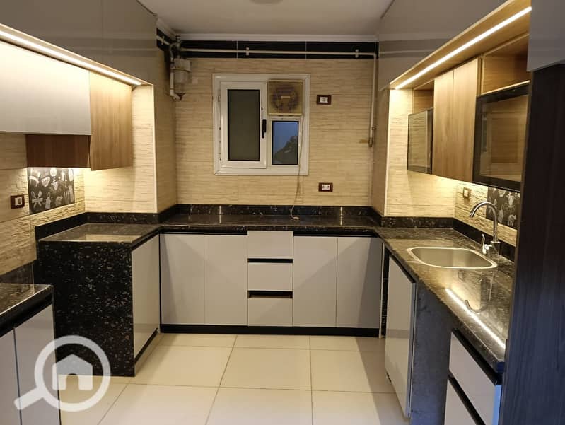 8 130c130a-5cc8-49d5-9e6b-3247914a235b. jpg