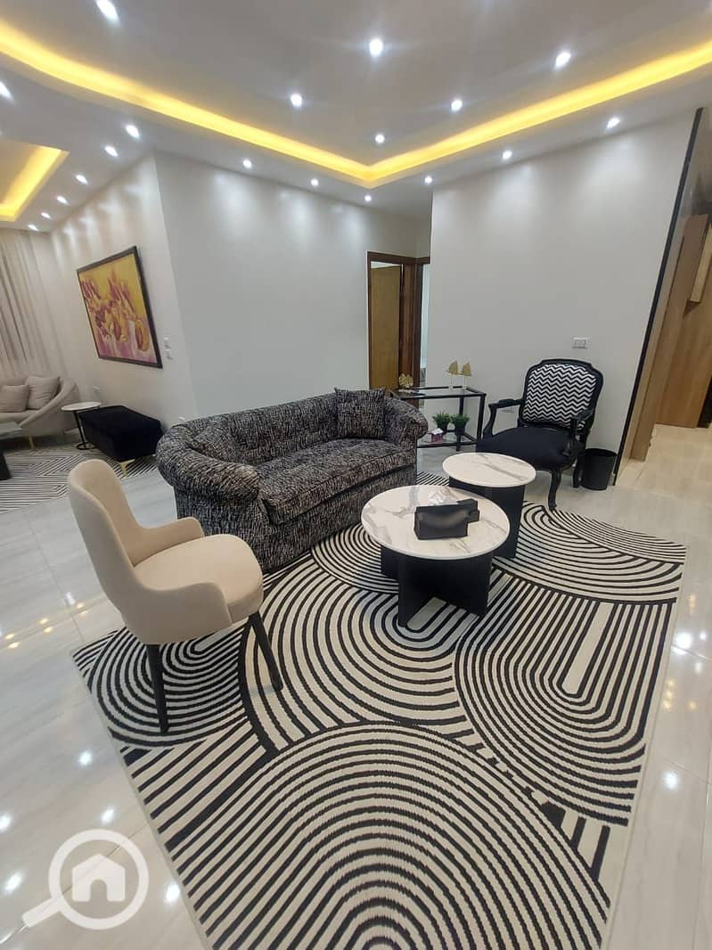 3 4d63661b-c286-4f39-8d04-2ed6b634bf18. jpeg