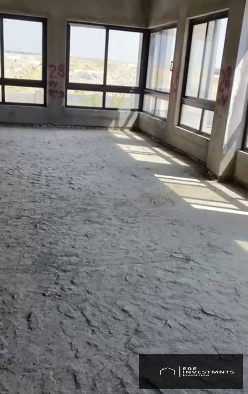 7 9ee3c40e-b04a-4b86-9b4e-500012993a81. jpg