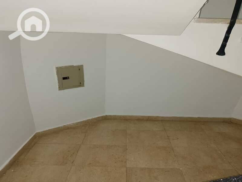 5 WhatsApp Image 2025-10-09 at 6.16. 33 PM (3). jpeg