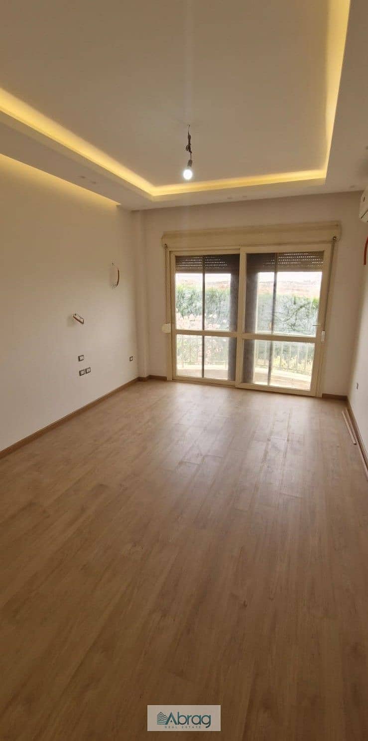 6 WhatsApp Image 2025-09-30 at 15.28. 49_09aff77b. jpg