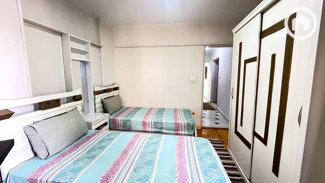 4 WhatsApp Image 2025-04-18 at 02.18. 55_9f6e2dc0. jpg